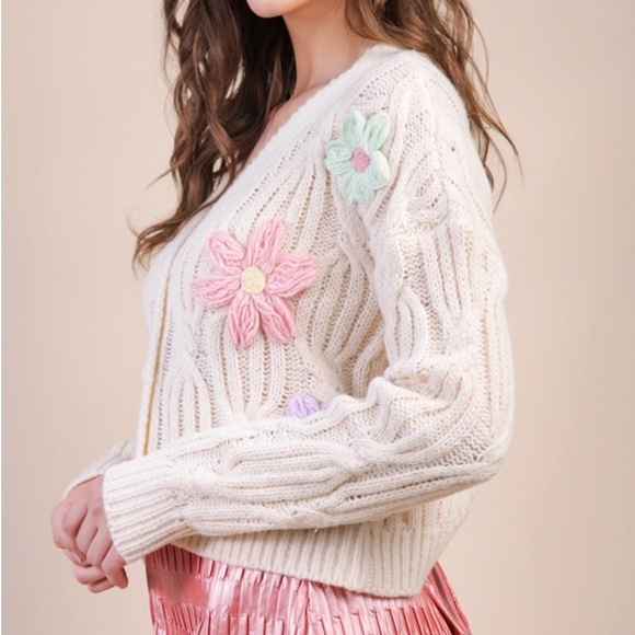 Very J Cream Hand-Made Flower Applique Knit Sweater Cardigan - Picture 2 of 3